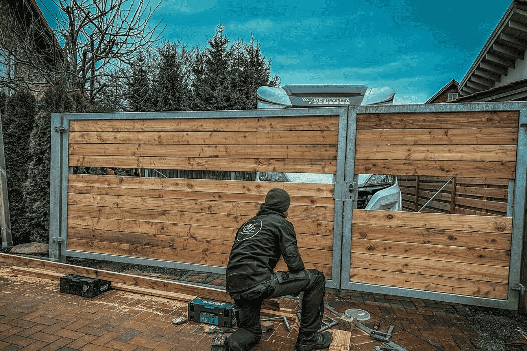 Hanwerker bei der Arbeit_